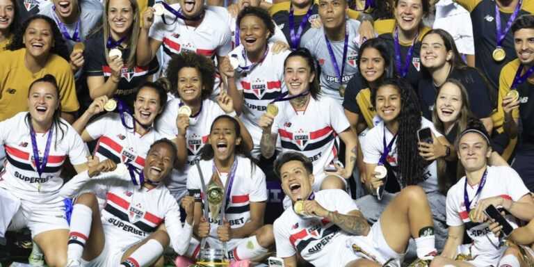 São Paulo segura Corinthians e é campeão brasileiro através da 1ª vez sao-paulo-segura-corinthians-e-e-campeao-brasileiro-pela-1a-vez